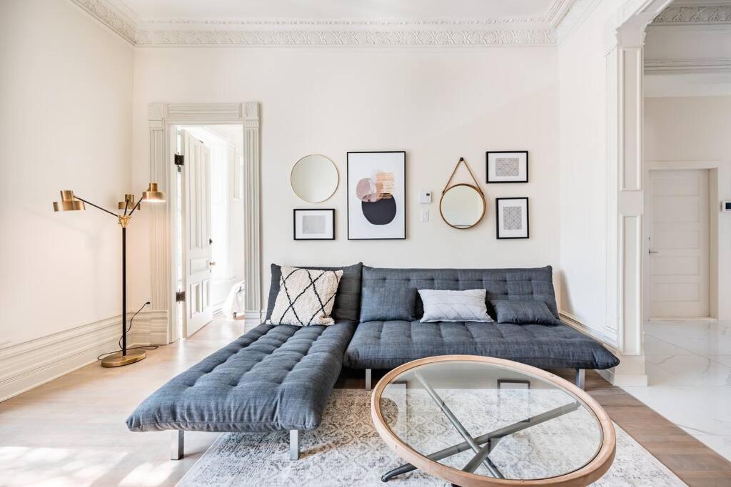 Styled 2 Bedroom On St-denis Street Apartamento